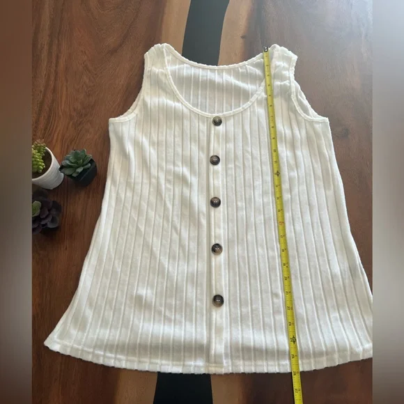 SHEIN XL white/cream button front wide rib tank top - Picture 7 of 7